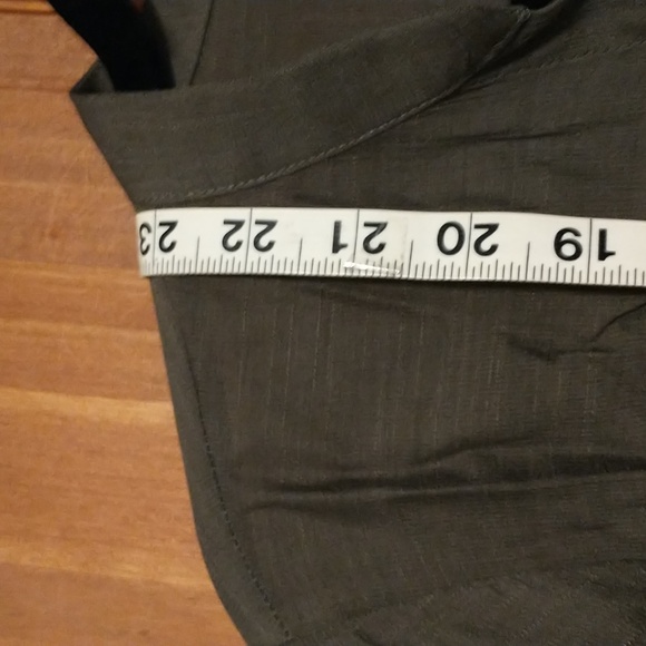 Christopher & Banks woman's size SP 3/4 sleeve lightweight nylon/rayon top - Picture 4 of 12